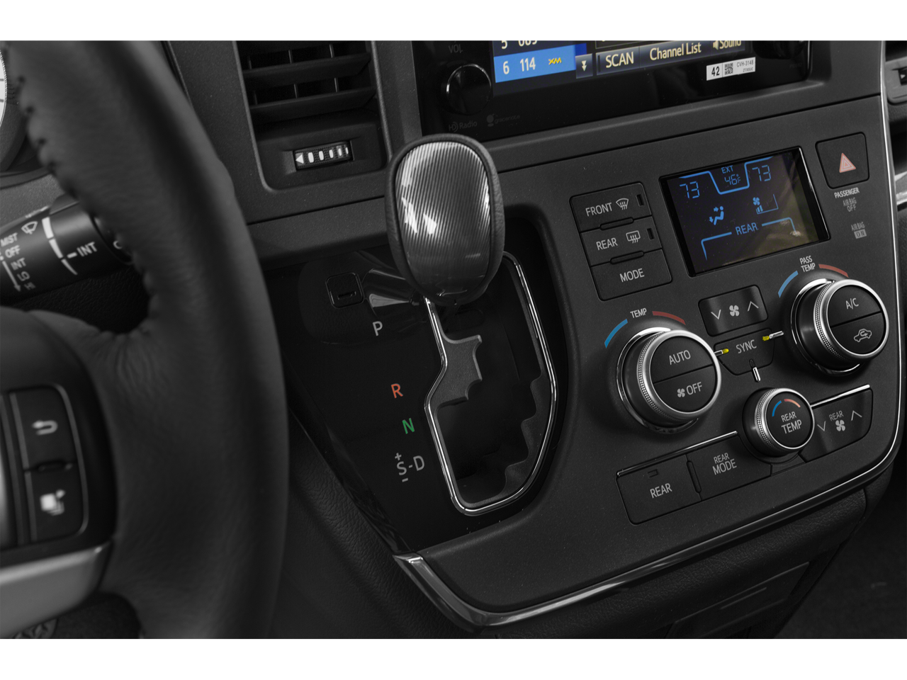 2015 Toyota Sienna SE 8 Passenger