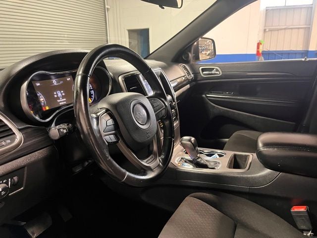 2020 Jeep Grand Cherokee Laredo