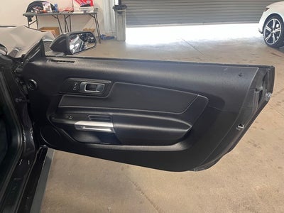 2022 Ford Mustang EcoBoost