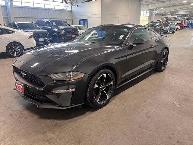 2022 Ford Mustang EcoBoost