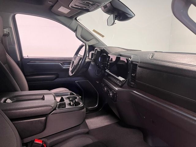 2025 Chevrolet Silverado 1500 LT LT1