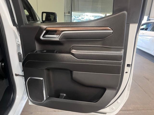 2025 Chevrolet Silverado 1500 LT LT1