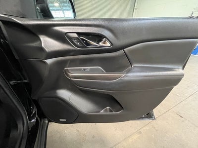 2017 GMC Acadia SLE-2