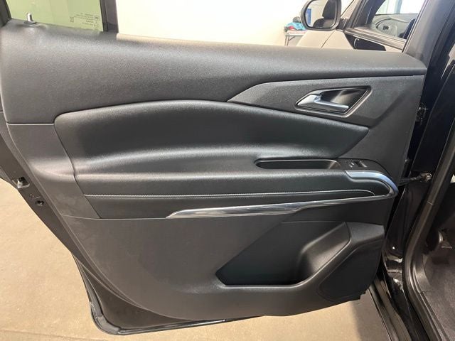 2025 Chevrolet Traverse LT 2LT