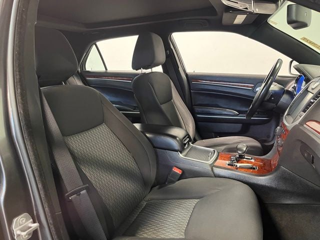 2014 Chrysler 300 Base