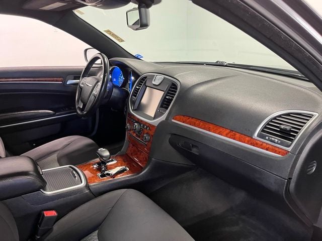 2014 Chrysler 300 Base