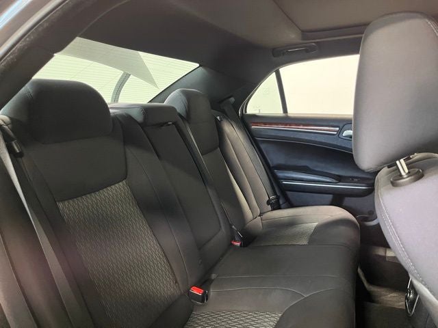 2014 Chrysler 300 Base