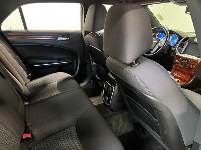 2014 Chrysler 300 Base