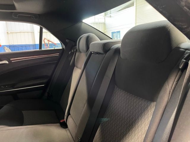 2014 Chrysler 300 Base