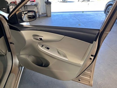 2011 Toyota Corolla LE