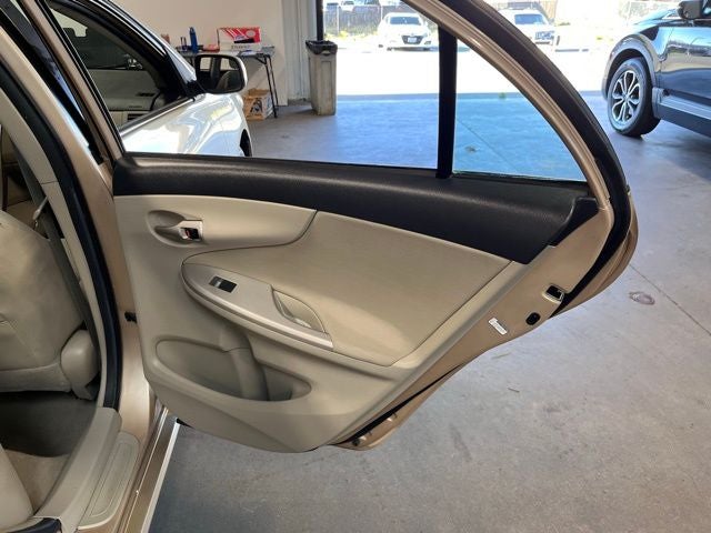 2011 Toyota Corolla LE