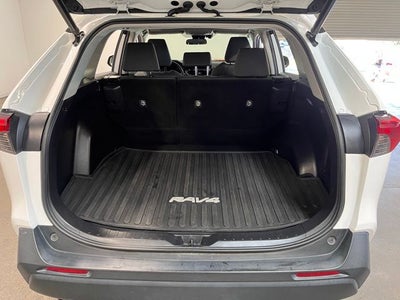 2020 Toyota RAV4 Hybrid XLE