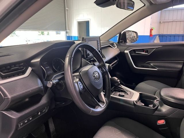 2020 Toyota RAV4 Hybrid XLE