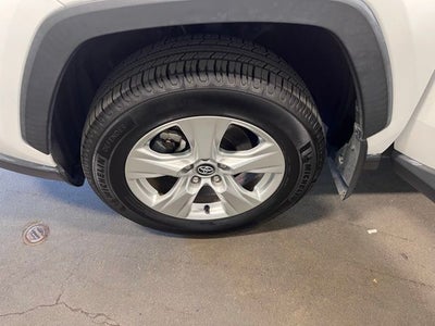 2020 Toyota RAV4 Hybrid XLE