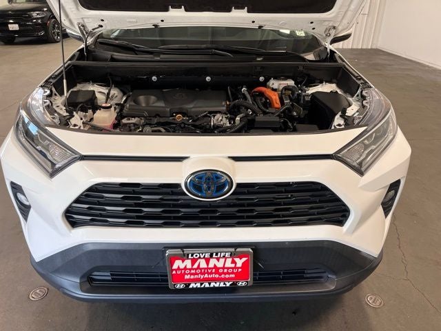 2020 Toyota RAV4 Hybrid XLE