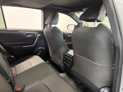 2022 Toyota RAV4 Hybrid SE