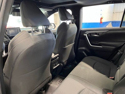 2022 Toyota RAV4 Hybrid SE