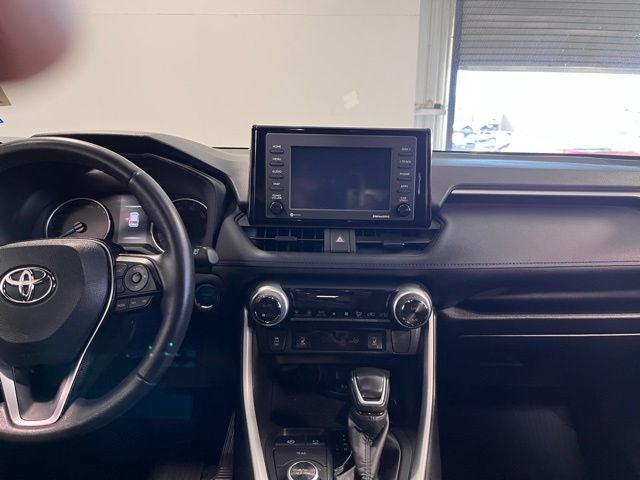 2022 Toyota RAV4 Hybrid SE