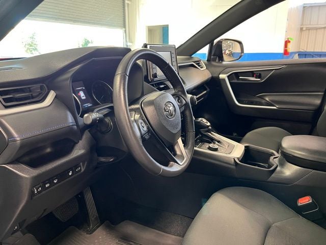 2022 Toyota RAV4 Hybrid SE