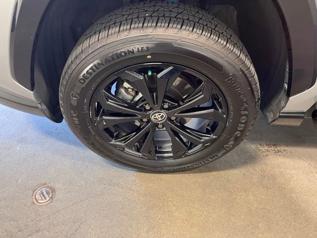 2022 Toyota RAV4 Hybrid SE