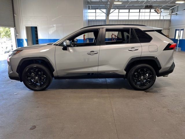 2022 Toyota RAV4 Hybrid SE