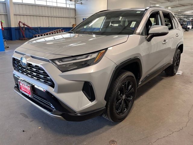 2022 Toyota RAV4 Hybrid SE