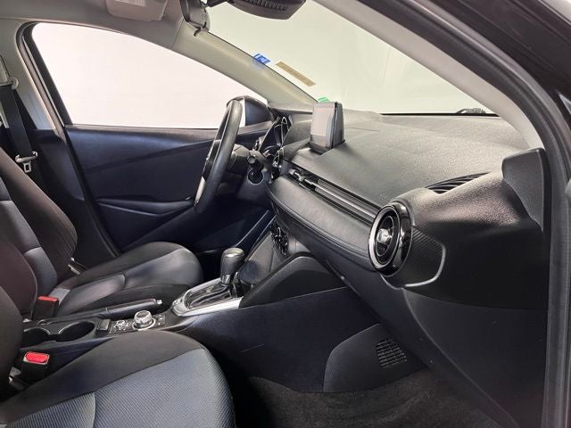 2019 Toyota Yaris LE