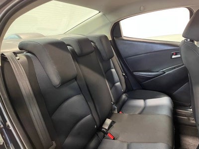 2019 Toyota Yaris LE