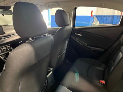 2019 Toyota Yaris LE