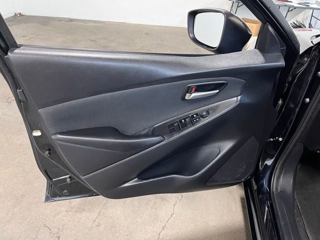 2019 Toyota Yaris LE