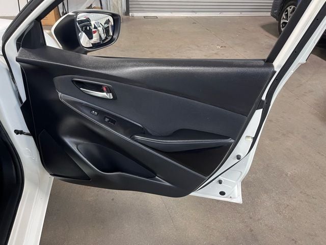 2017 Toyota Yaris iA Base