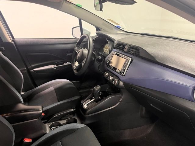 2023 Nissan Versa 1.6 SV