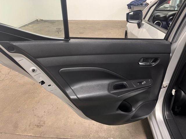 2023 Nissan Versa 1.6 SV