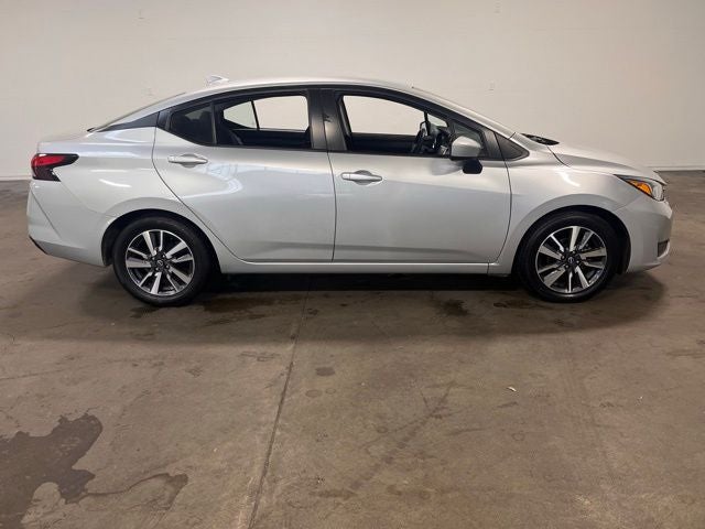 2023 Nissan Versa 1.6 SV