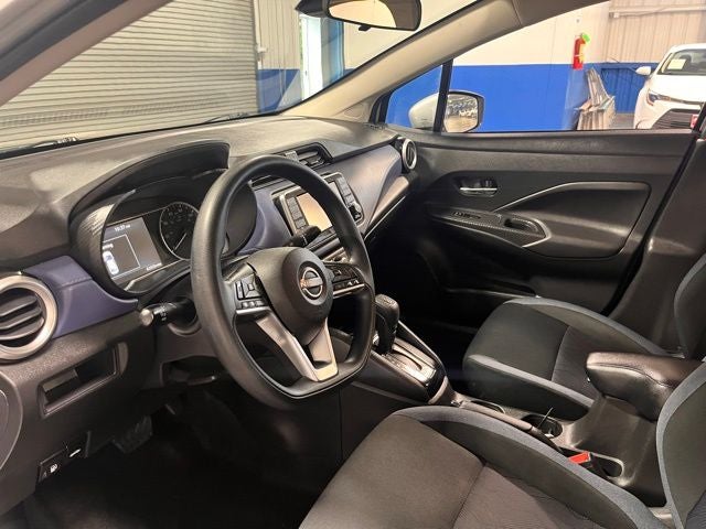 2023 Nissan Versa 1.6 SV