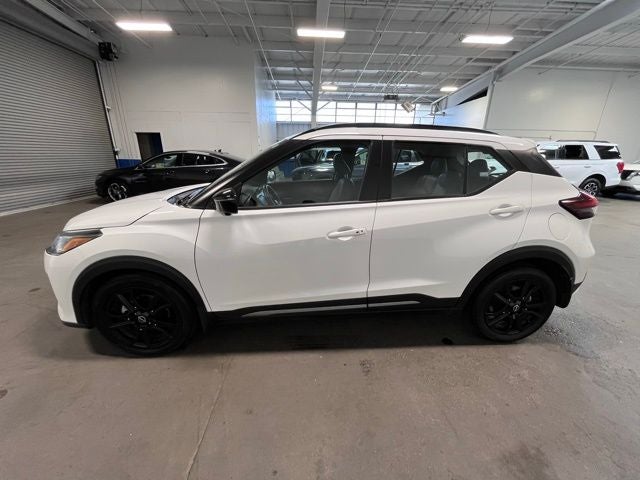 2023 Nissan Kicks SR