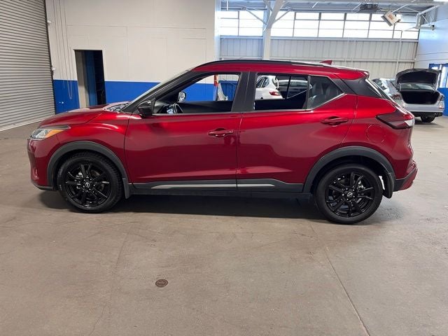 2023 Nissan Kicks SR