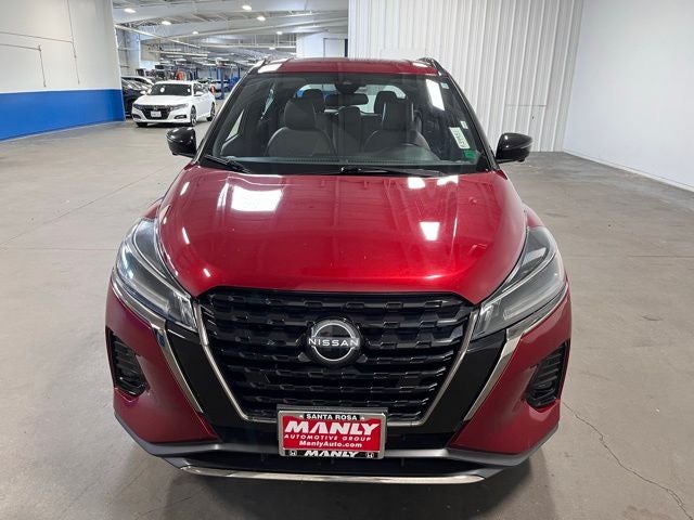 2023 Nissan Kicks SR