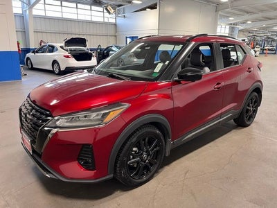 2023 Nissan Kicks SR
