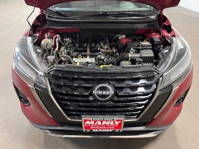 2023 Nissan Kicks SR