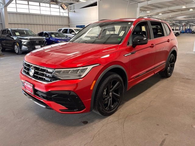 2024 Volkswagen Tiguan 2.0T SE R-Line Black