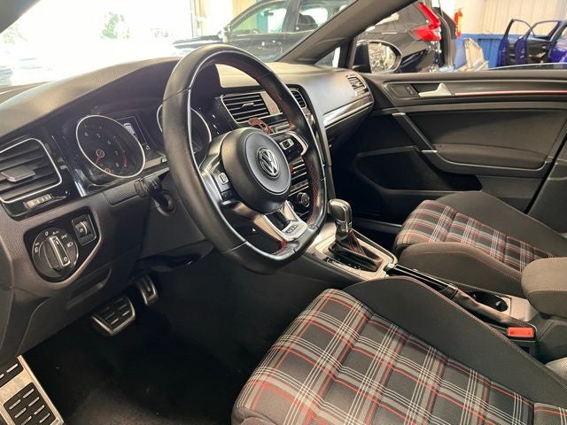 2019 Volkswagen Golf GTI 2.0T SE