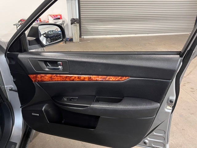 2011 Subaru Outback 2.5i Limited