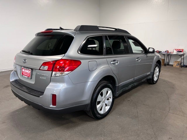 2011 Subaru Outback 2.5i Limited