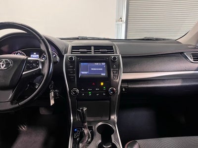 2016 Toyota Camry SE