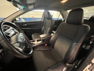 2017 Toyota Camry SE