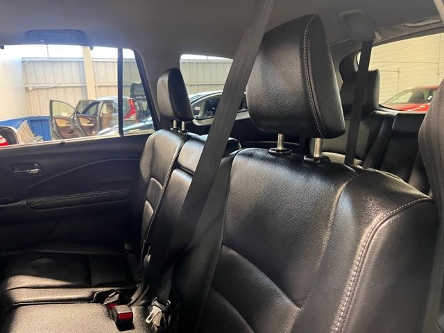 2016 Honda Pilot EX-L w/Rear Entertainment System
