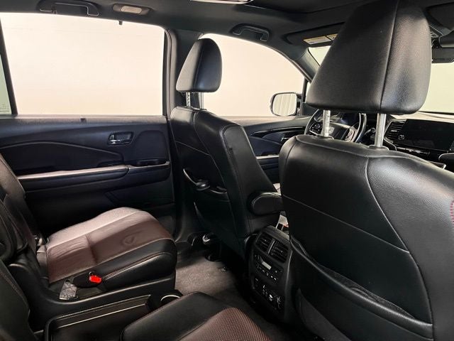 2022 Honda Pilot Black Edition