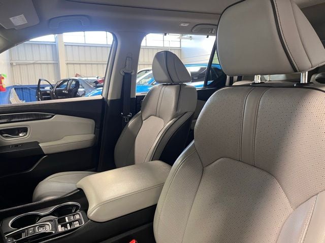 2023 Honda Pilot Elite