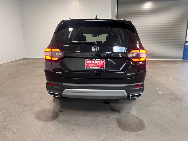 2023 Honda Pilot Elite